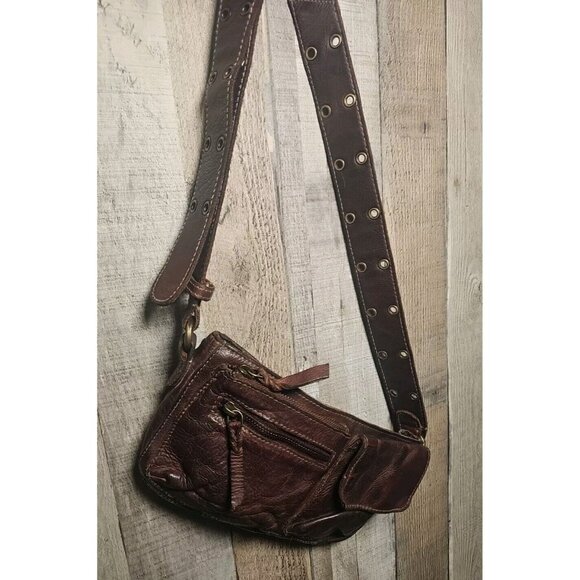 Soft Leather FREE PEOPLE Wade Brown Leather Sling Crossbody Bag Grommets - Picture 2 of 13